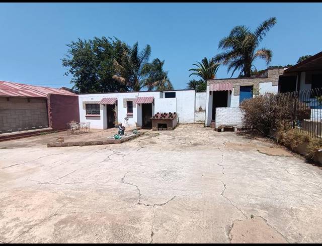 2 BEDROOM HOUSE FOR SALE IN PRIMROSE